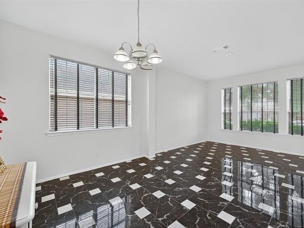 8419 Spotslyvania Ln, Houston TX 77083