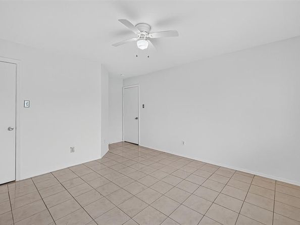 8419 Spotslyvania Ln, Houston TX 77083