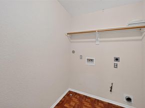 8419 Spotslyvania Ln, Houston TX 77083