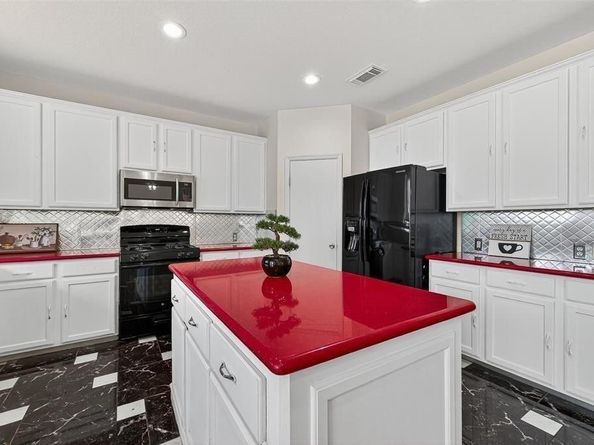 8419 Spotslyvania Ln, Houston TX 77083