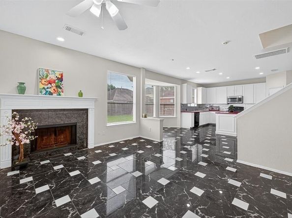 8419 Spotslyvania Ln, Houston TX 77083