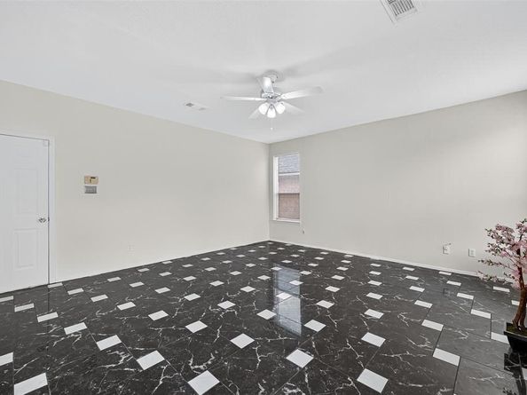 8419 Spotslyvania Ln, Houston TX 77083