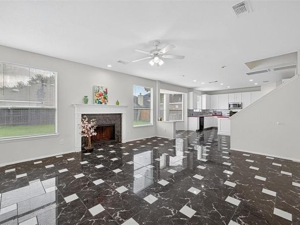 8419 Spotslyvania Ln, Houston TX 77083