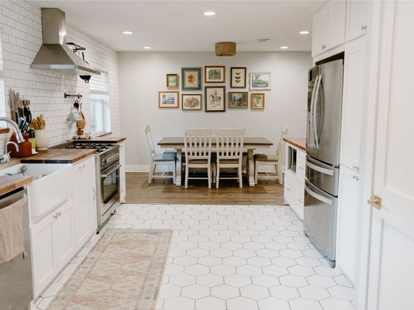 3010 Broadmoor Drive, Sugar Land TX 77478