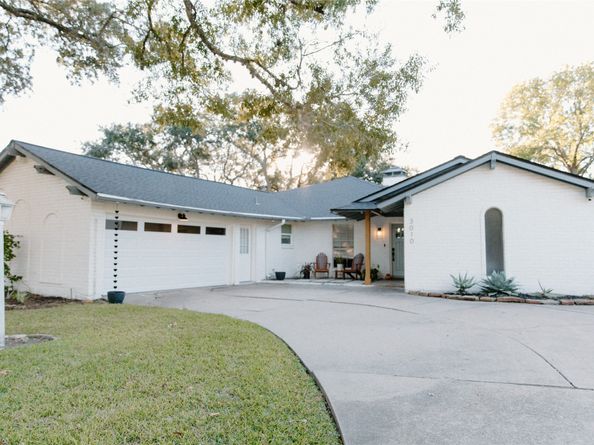 3010 Broadmoor Drive, Sugar Land TX 77478