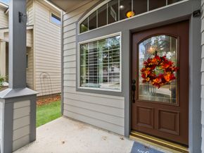 122 W Burberry Circle, The Woodlands TX 77384