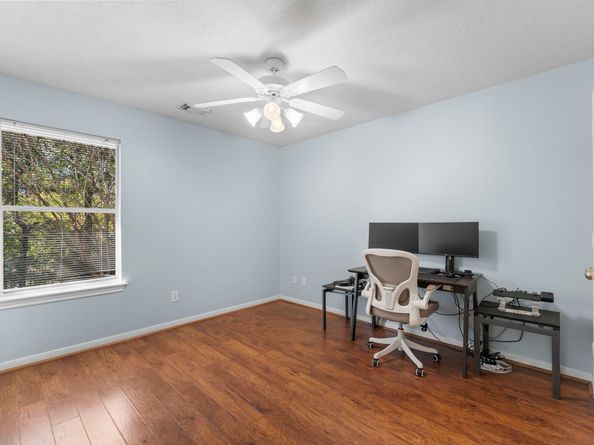 122 W Burberry Circle, The Woodlands TX 77384