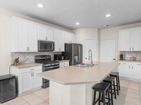 122 W Burberry Circle, The Woodlands TX 77384