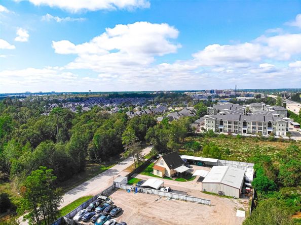 6317 Big Oaks Drive, Conroe TX 77385