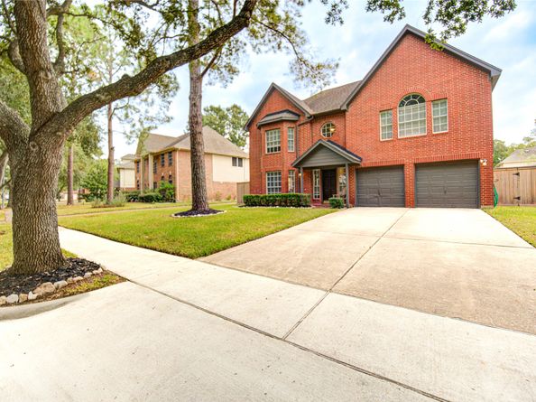 1363 Edenderry Lane, Missouri City TX 77459