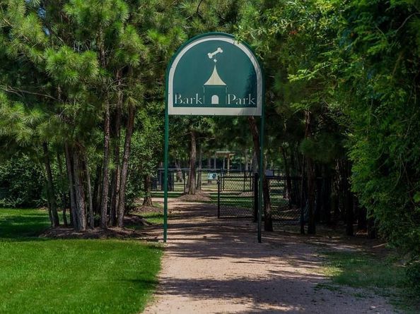 10203 Earlington Manor Drive, Spring TX 77379