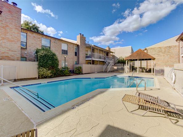 2110 Wilcrest Drive 140, Houston TX 77042