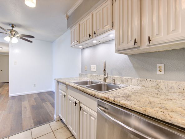 2110 Wilcrest Drive 140, Houston TX 77042