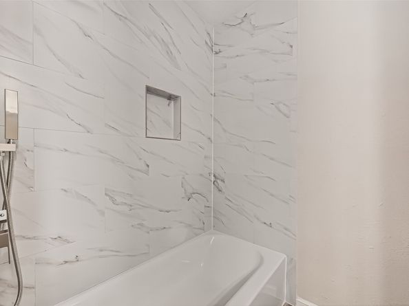 5451 Oakhaven Lane, Houston TX 77091