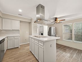 5451 Oakhaven Lane, Houston TX 77091