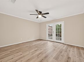 5451 Oakhaven Lane, Houston TX 77091