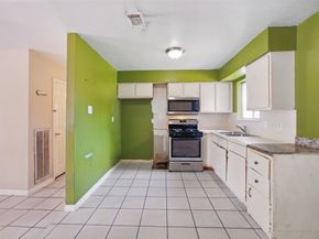 1911 Thonig Road, Houston TX 77055