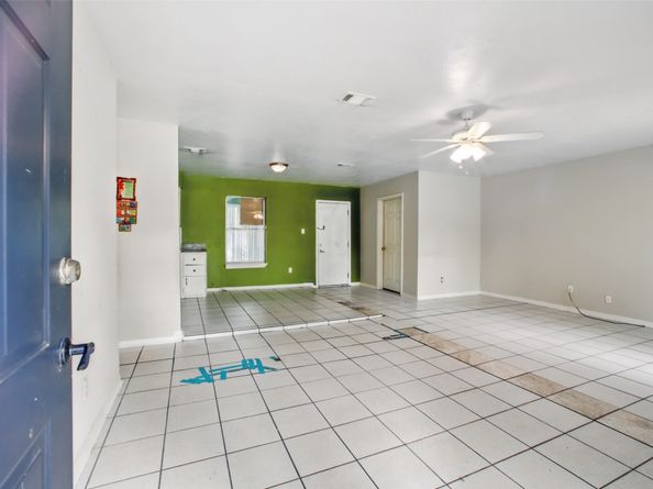 1911 Thonig Road, Houston TX 77055