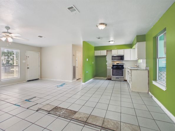 1911 Thonig Road, Houston TX 77055