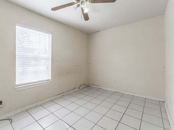 1911 Thonig Road, Houston TX 77055