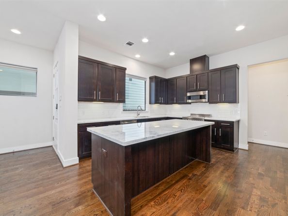 1917 W 15th Street A, Houston TX 77008