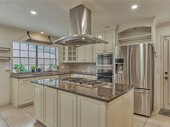 54 Thorn Berry Place, The Woodlands TX 77381