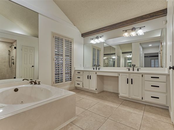 54 Thorn Berry Place, The Woodlands TX 77381