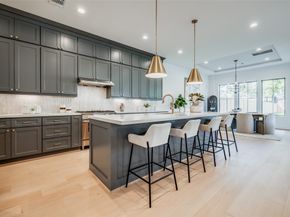 7512 SHADYVILLA Lane, Houston TX 77055