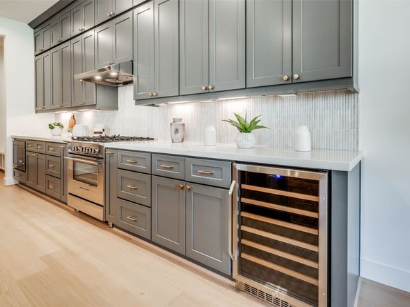 7512 SHADYVILLA Lane, Houston TX 77055