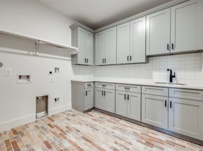 7512 SHADYVILLA Lane, Houston TX 77055