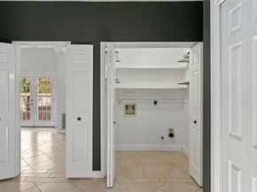 1914 Mosa Creek Court, Houston TX 77017