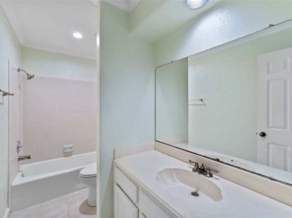 1914 Mosa Creek Court, Houston TX 77017