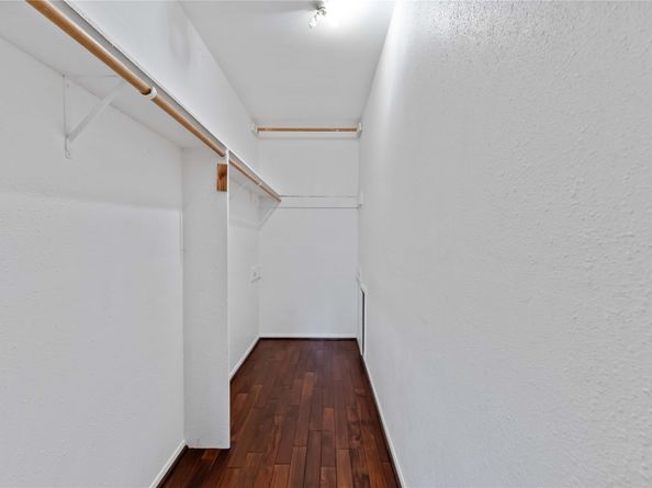 1914 Mosa Creek Court, Houston TX 77017