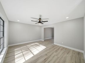 22 Cricket Hollow Place, Spring TX 77381