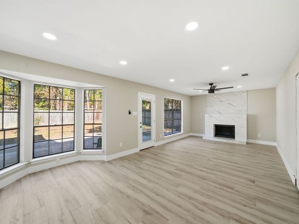 22 Cricket Hollow Place, Spring TX 77381