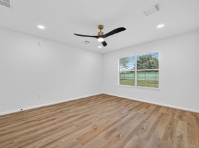 17422 Bending Post Dr Drive, Houston TX 77095