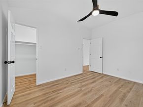 17422 Bending Post Dr Drive, Houston TX 77095