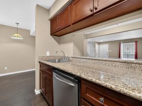 6111 Beverly Hill Street 28, Houston TX 77057