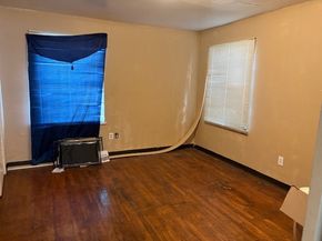 5722 Glenhurst Drive, Houston TX 77033