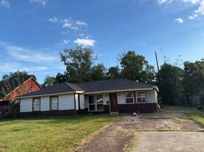 5722 Glenhurst Drive, Houston TX 77033