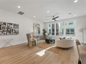 4710 Thornton Villas Lane, Houston TX 77018