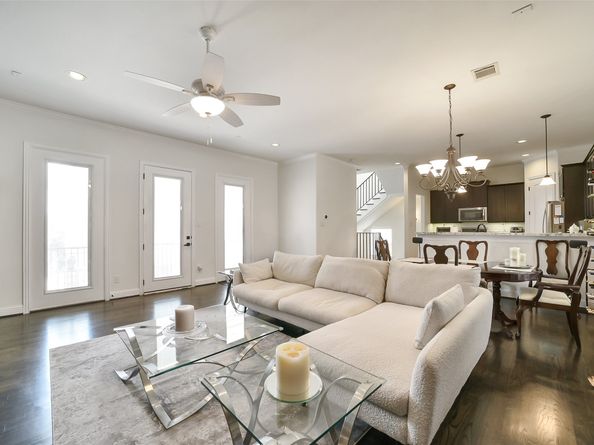 925 W 19th Street B, Houston TX 77008