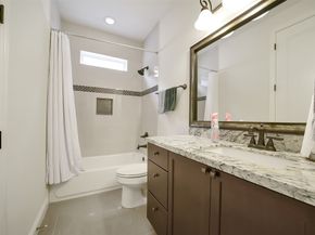 925 W 19th Street B, Houston TX 77008