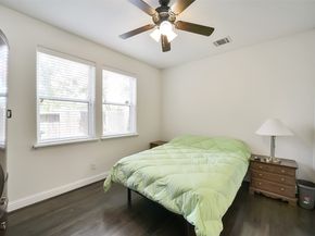 925 W 19th Street B, Houston TX 77008