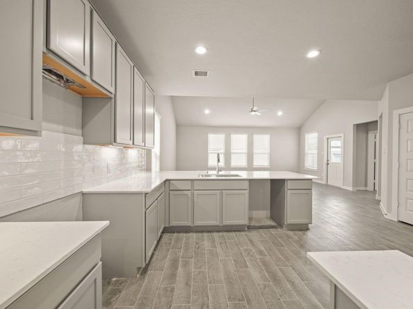 2016 Sugarberry Gully Lane, Conroe TX 77301