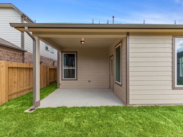 2016 Sugarberry Gully Lane, Conroe TX 77301