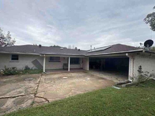 3700 Kelvin Avenue, Fort Worth TX 76133