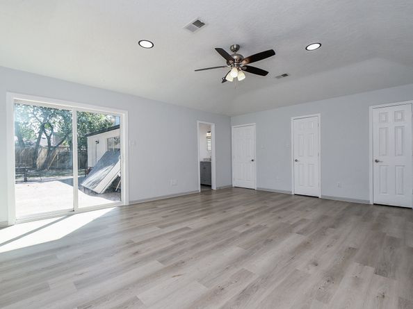 2203 Holly Knoll Street, Houston TX 77077