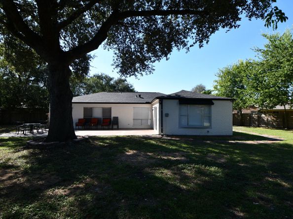 2203 Holly Knoll Street, Houston TX 77077