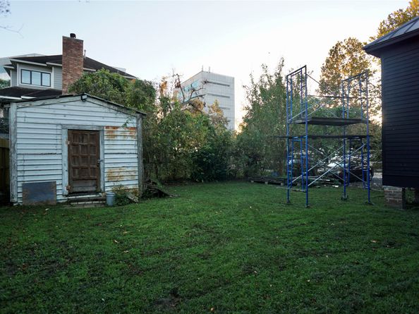2215 Kane Street, Houston TX 77007